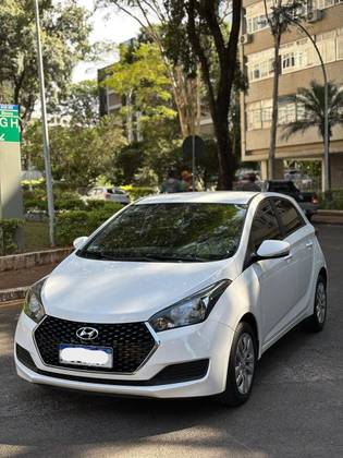 HYUNDAI HB20 1.0 COMFORT PLUS 12V FLEX 4P MANUAL